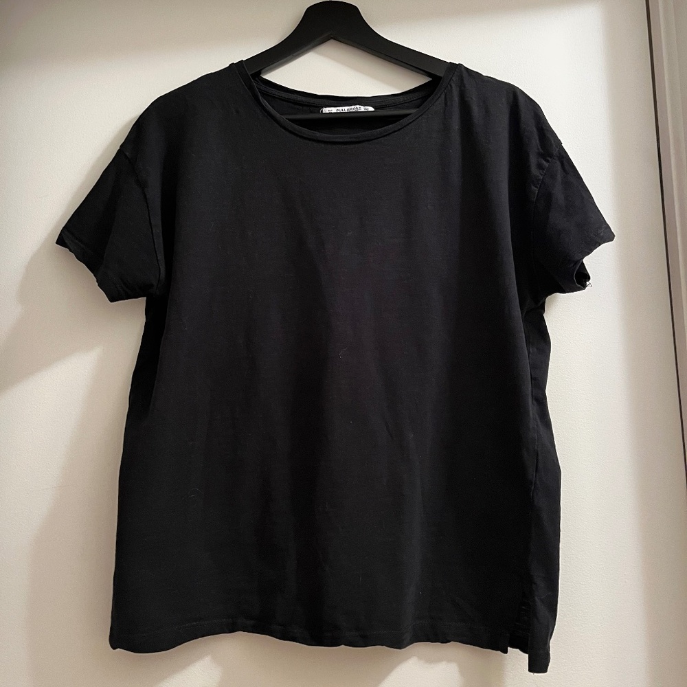 T-shirt black